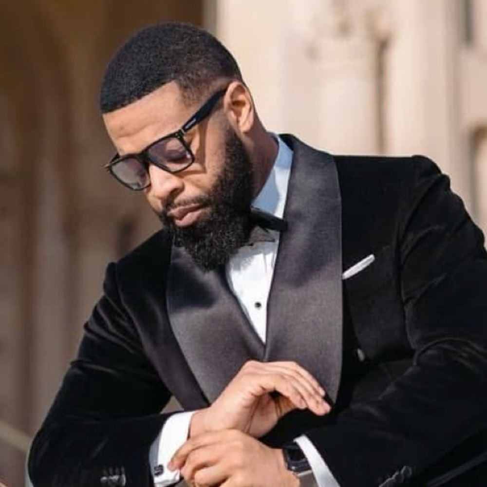42S Black DB tuxedo Suitsupply blazer